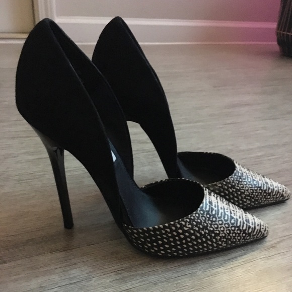 Steve Madden Faux Snake print Heels - Picture 2 of 4